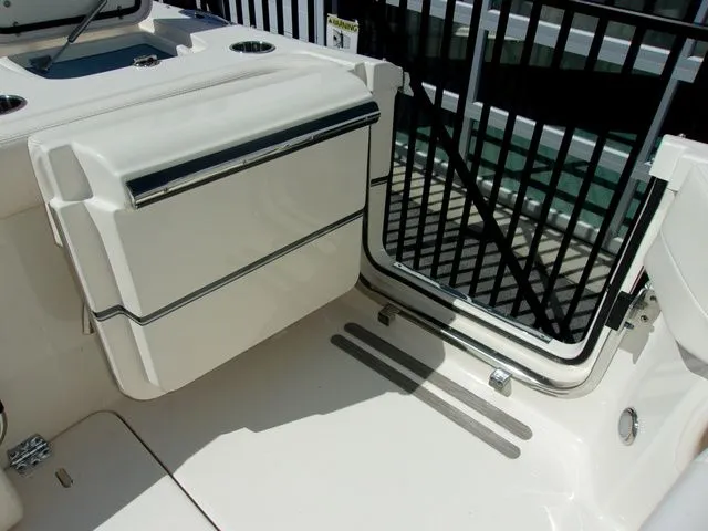 Slide: The Image of Grady-White Freedom 307 2024 - 29