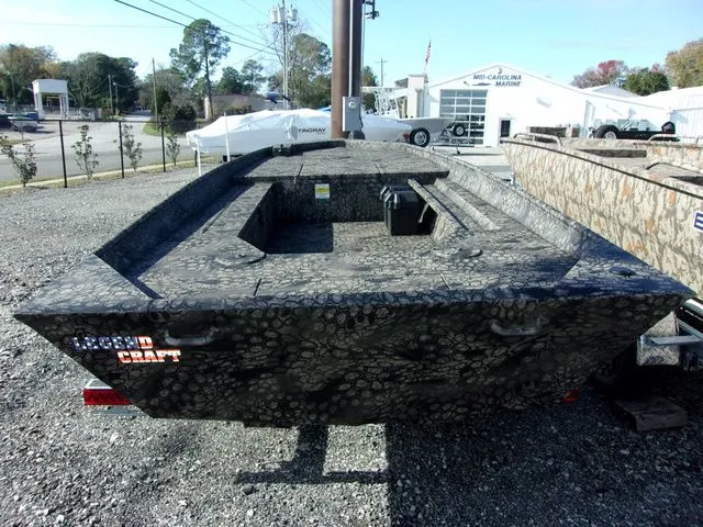 Slide: The Image of Legend 1652 Renegade 2023 - 7