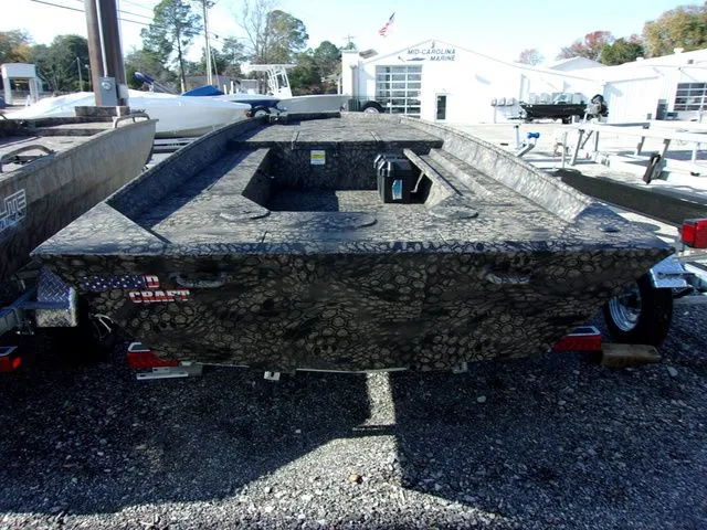 Slide: The Image of Legend 1652 Renegade 2023 - 6