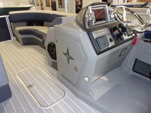 Slide: The Image of Berkshire STS Series 25RFX STS 2023 - 14