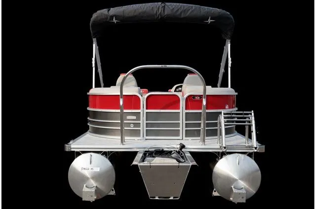 Slide: The Image of Berkshire LE Series 24RFX LE 2023 - 14