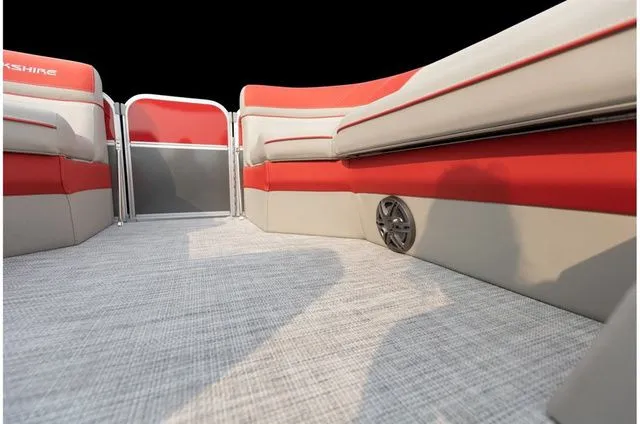 Slide: The Image of Berkshire LE Series 24RFX LE 2023 - 5