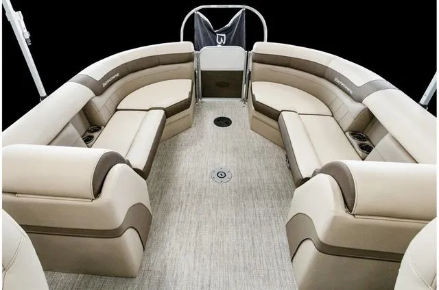 Slide: The Image of Berkshire CTS Series 24RFX CTS 2023 - 28