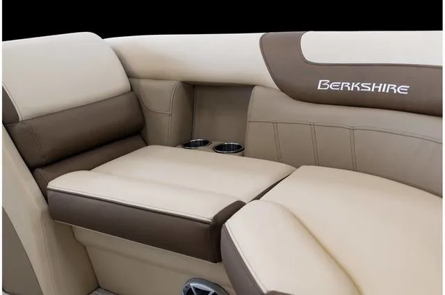 Slide: The Image of Berkshire CTS Series 24RFX CTS 2023 - 35