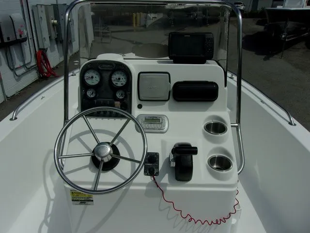 Slide: The Image of Sea Hunt 177 Triton 2009 - 5