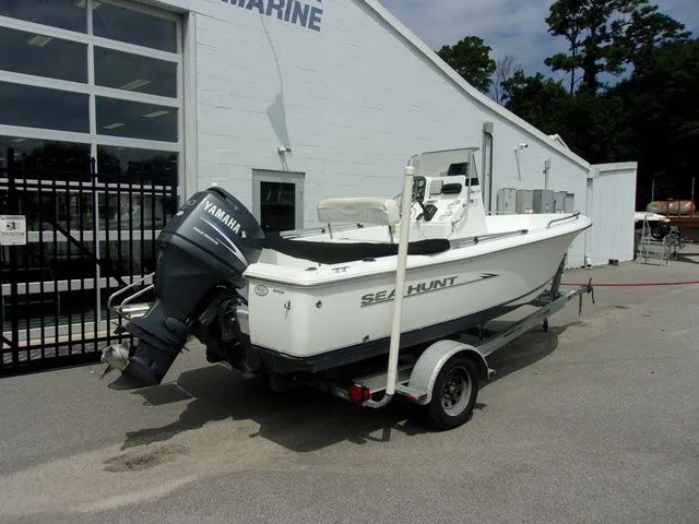 Slide: The Image of Sea Hunt 177 Triton 2009 - 6