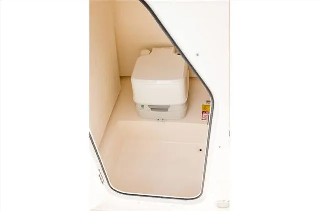 Slide: The Image of Scout 195 Sportfish 2024 - 23