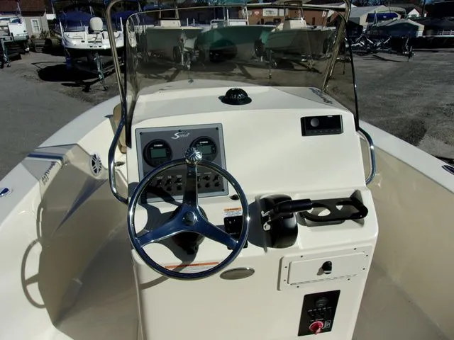 Slide: The Image of Scout 195 Sportfish 2024 - 5