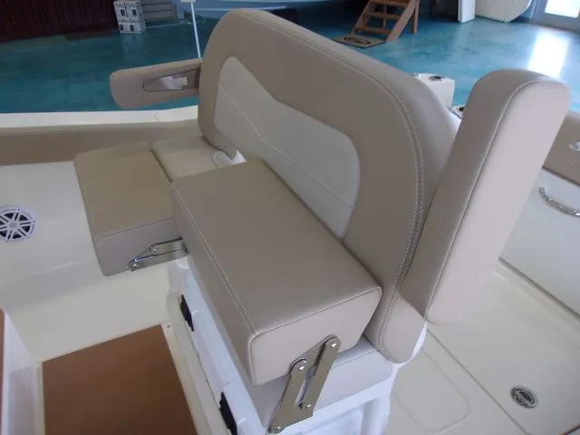 Slide: The Image of Scout XSF 240 2025 - 7