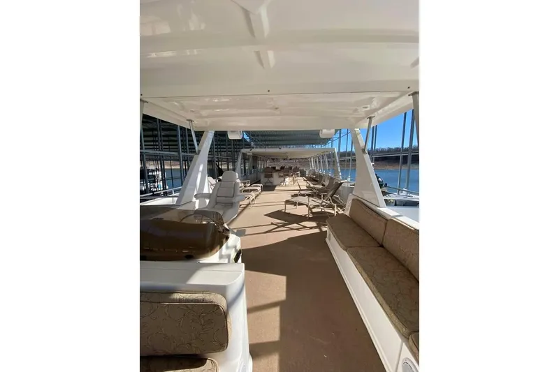 Slide: The Image of Staircase on 2007 Summerset houseboat, model 21' x 106', with exterior view. - 120