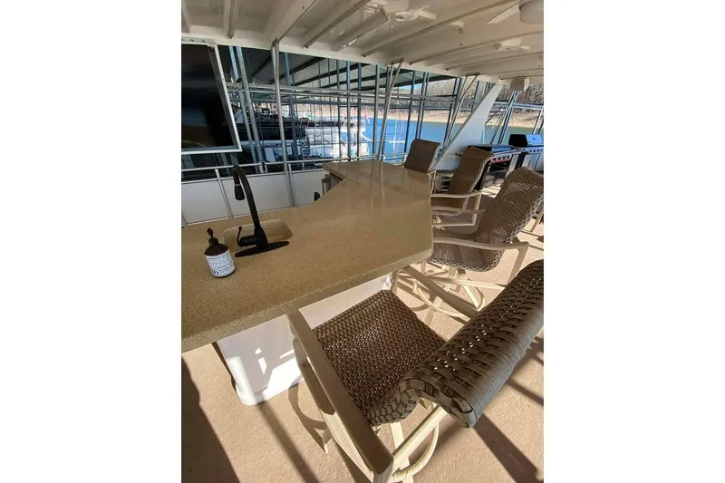 Slide: The Image of Luxurious Summerset 21' x 106' houseboat kitchen area with sink, 2007 model. - 147