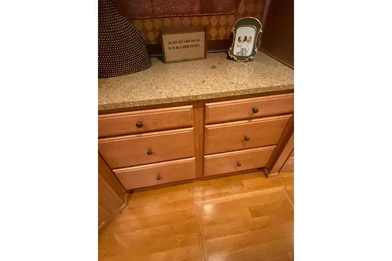 Slide: The Image of Luxurious bedroom interior in 2007 Summerset 21' x 106' model houseboat. - 214