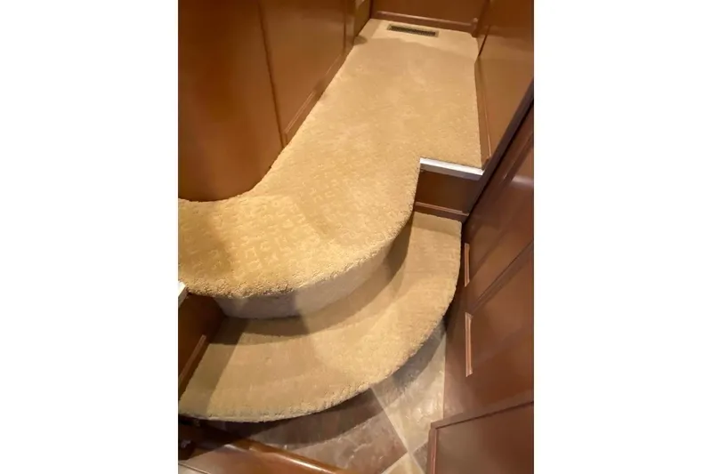 Slide: The Image of Carpeted interior of 2007 Summerset 21' x 106' with floor vent. - 259
