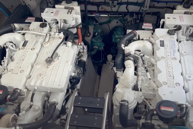 Slide: The Image of Engine room of a 2007 Sea Ray 40 Sundancer with twin Cummins engines. - 33
