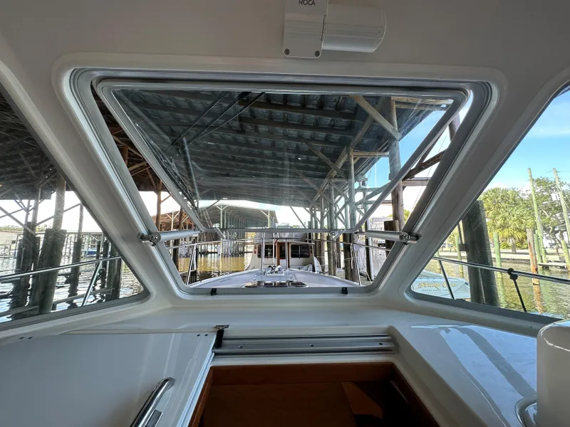 Slide: The Image of 2022 Back Cove 34O DORIE LU - 10