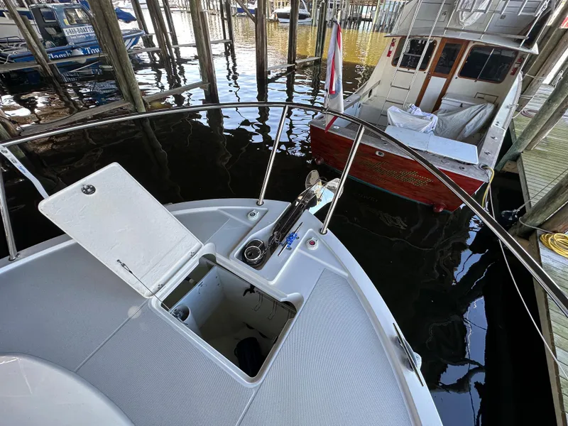 Slide: The Image of 2022 Back Cove 34O DORIE LU - 16