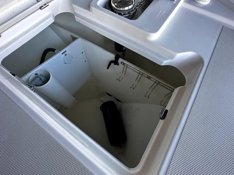 Slide: The Image of 2022 Back Cove 34O DORIE LU - 17