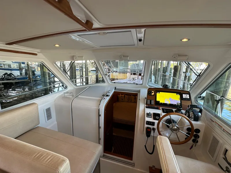 Slide: The Image of 2022 Back Cove 34O DORIE LU - 5