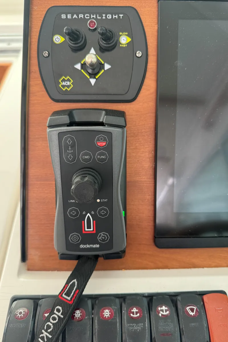 Slide: The Image of 2022 Back Cove 34O DORIE LU - 8