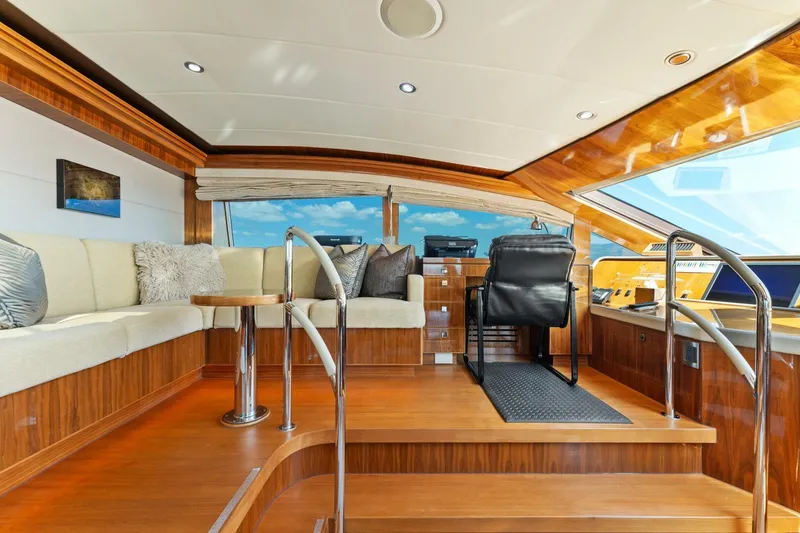 Slide: The Image of Hargrave 125 Raised Pilothouse 2013 - 55