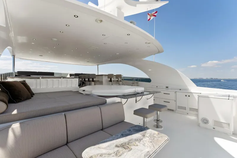 Slide: The Image of Hargrave 125 Raised Pilothouse 2013 - 61