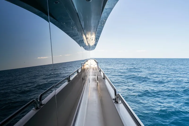 Slide: The Image of Hargrave 125 Raised Pilothouse 2013 - 85