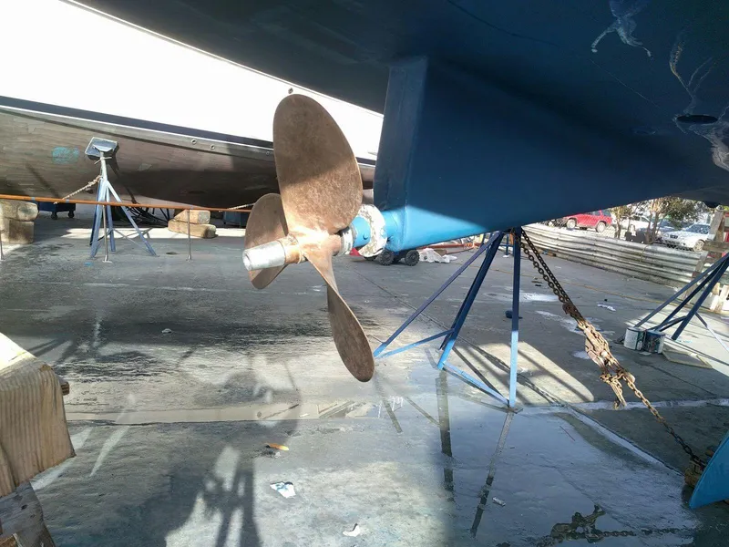 Slide: The Image of Propeller of a 2002 Beneteau Oceanis 42CC in a dry dock. - 11