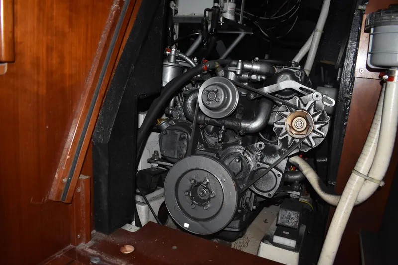 Slide: The Image of Engine of 2002 Beneteau Oceanis 42CC sailboat. - 17