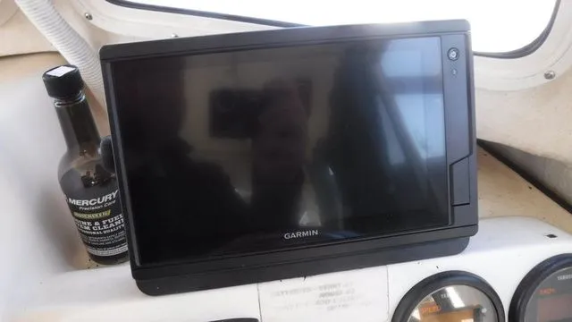 Slide: The Image of C-Dory 22' Classic Cruiser 2003 - 10