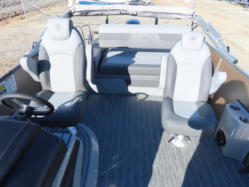 Slide: The Image of Premier Solaris 230 RL (28 PTX) 2026 - 14