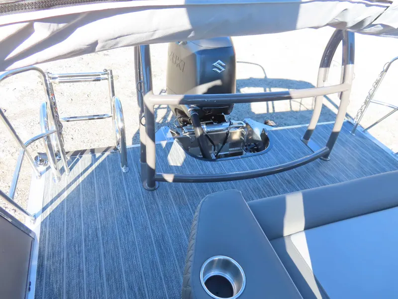 Slide: The Image of Premier Solaris 230 RL (28 PTX) 2026 - 27