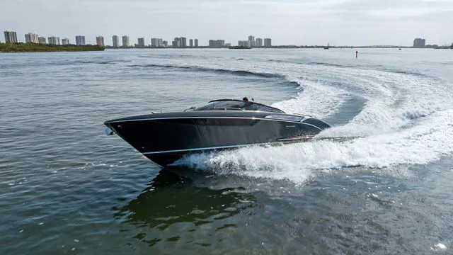Slide: The Image of Riva 38' Rivamare 2017 - 61