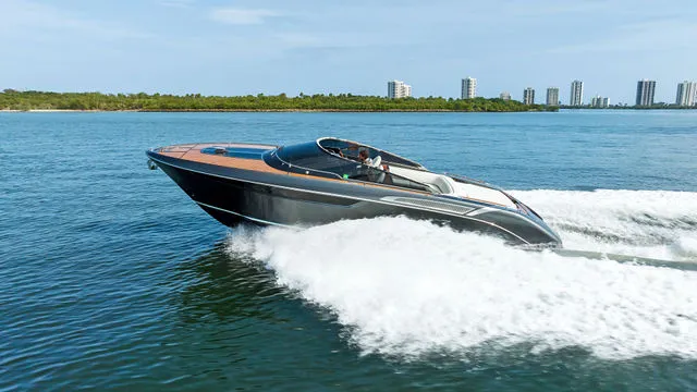Slide: The Image of Riva 38' Rivamare 2017 - 62