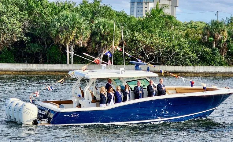 Slide: The Image of Scout 420 LXF 2020 - 23