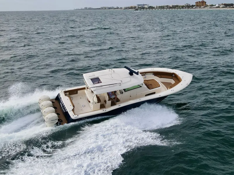 Slide: The Image of Scout 420 LXF 2020 - 3