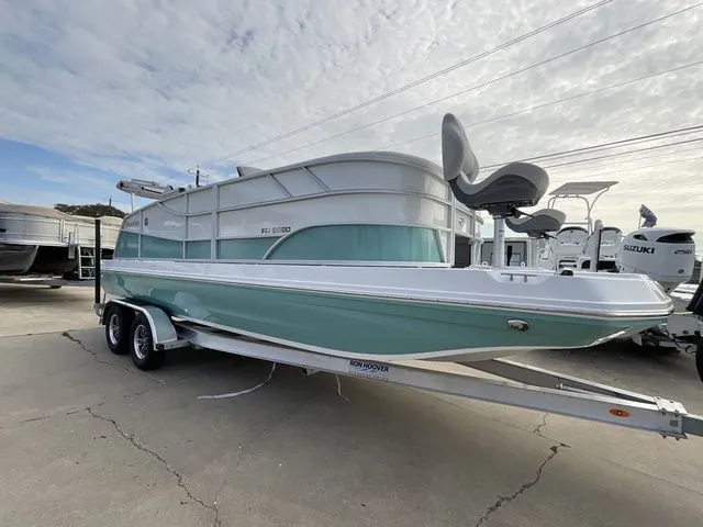 The Image of Hurricane Fundeck 2260 2026 - 1