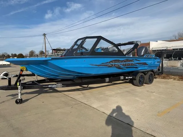 The Image of SeaArk Dynasty 2.0 With Yamaha 300 2026 - 1