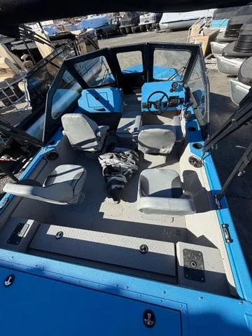 Slide: The Image of SeaArk Dynasty 2.0 With Yamaha 300 2026 - 12