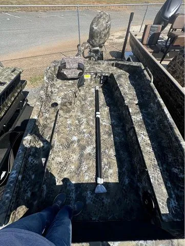 Slide: The Image of Excel 1751 Viper F4 2025 - 5