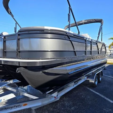 Slide: The Image of Veranda VR 235 RC 2026 - 7