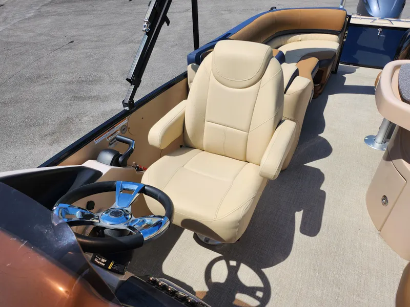 Slide: The Image of Captain's chair and helm of 2021 Avalon Catalina Platinum Entertainer Funship boat. - 16