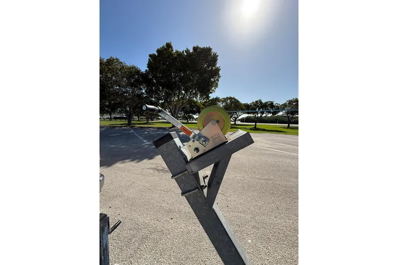 Slide: The Image of Trailer winch under sunny sky, Buddy Davis 34 Center Console, 2006 model. - 54