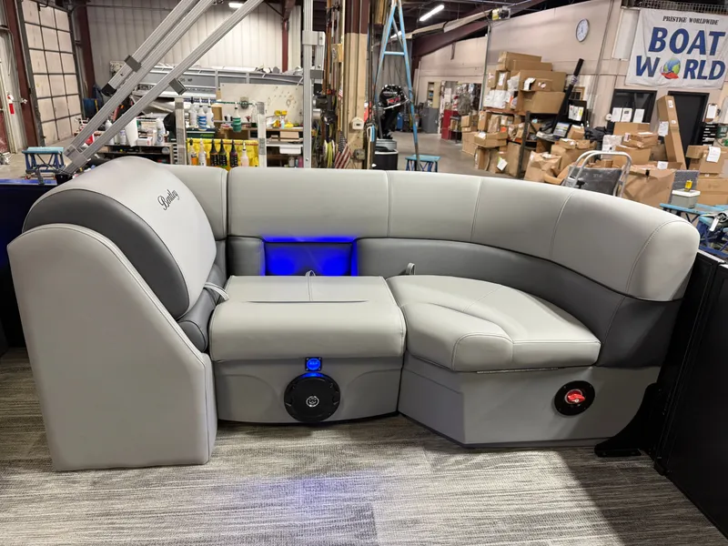 Slide: The Image of Bentley Pontoons Legacy 200HP Navigator DL 223 Quad Lounge Tritoon & Honda 4-Stroke EFI 2026 - 34