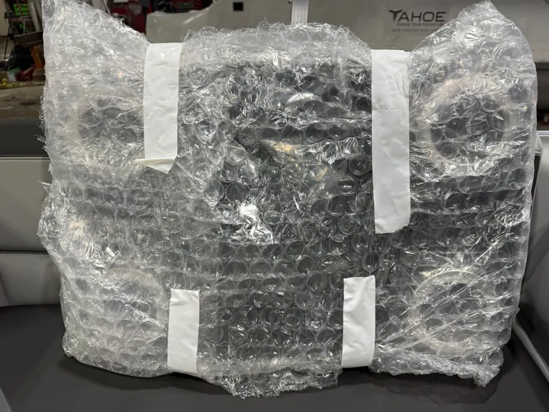 Slide: The Image of Tahoe Sport 2180 Quad Lounge & Honda 4-Stroke EFI 2026 - 25