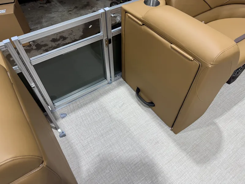 Slide: The Image of Tahoe Sport 2185 Swingback (VRB) & Honda 4-Stroke EFI 2026 - 27