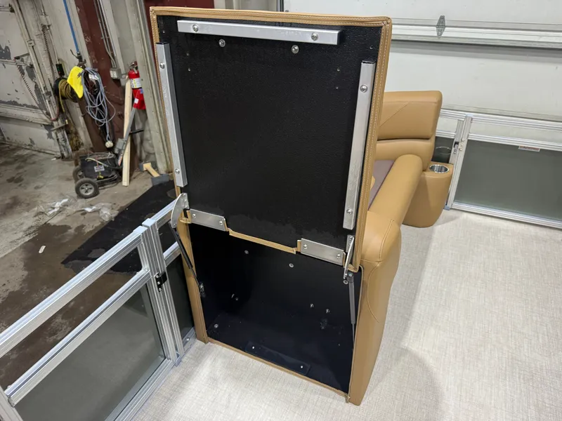 Slide: The Image of Tahoe Sport 2185 Swingback (VRB) & Honda 4-Stroke EFI 2026 - 28