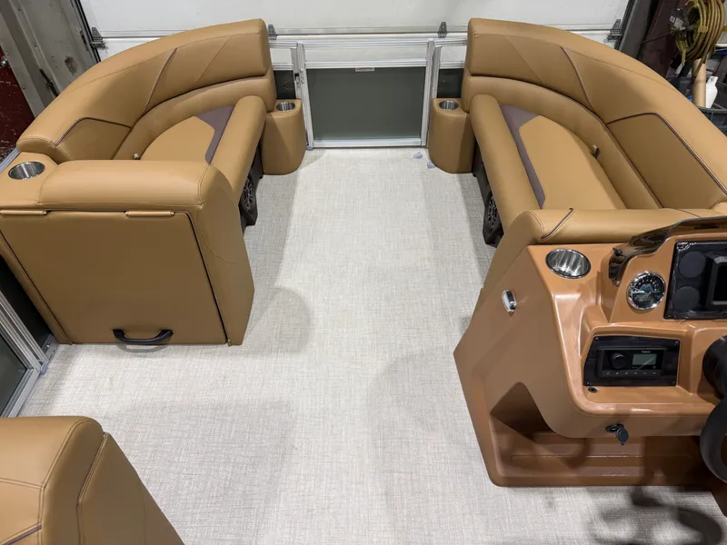 Slide: The Image of Tahoe Sport VRB 2185 Swingback & 4-Stroke $32995 2026 - 29