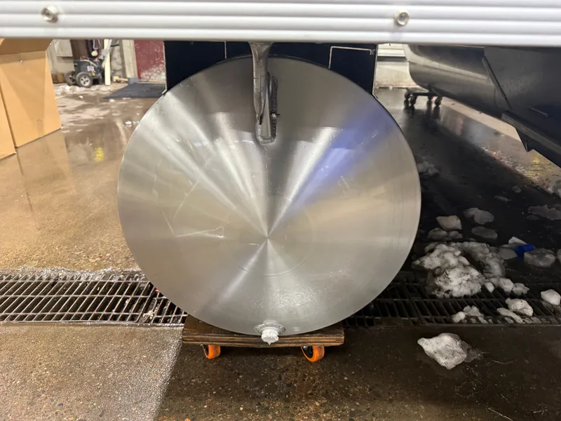 Slide: The Image of Tahoe Sport VRB 2185 Swingback & 4-Stroke $32995 2026 - 41