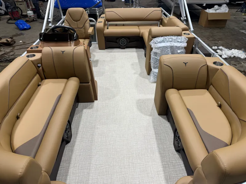 Slide: The Image of Tahoe Sport VRB 2185 Swingback & 4-Stroke $32995 2026 - 6