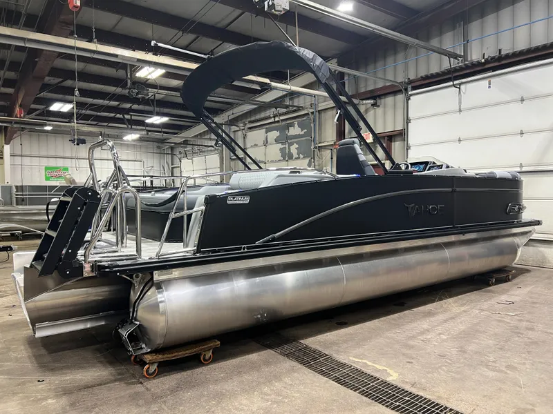 Slide: The Image of Tahoe Cascade 2385 Swingback (VRB) Tritoon & Honda 4-Stroke EFI 2026 - 39